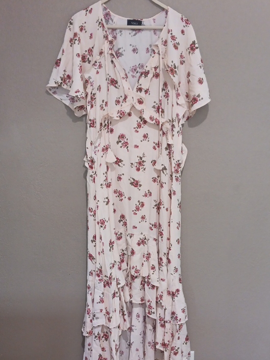 Vici Dresses & Skirts - Vici White Dress with Pink and Cream Floral Print